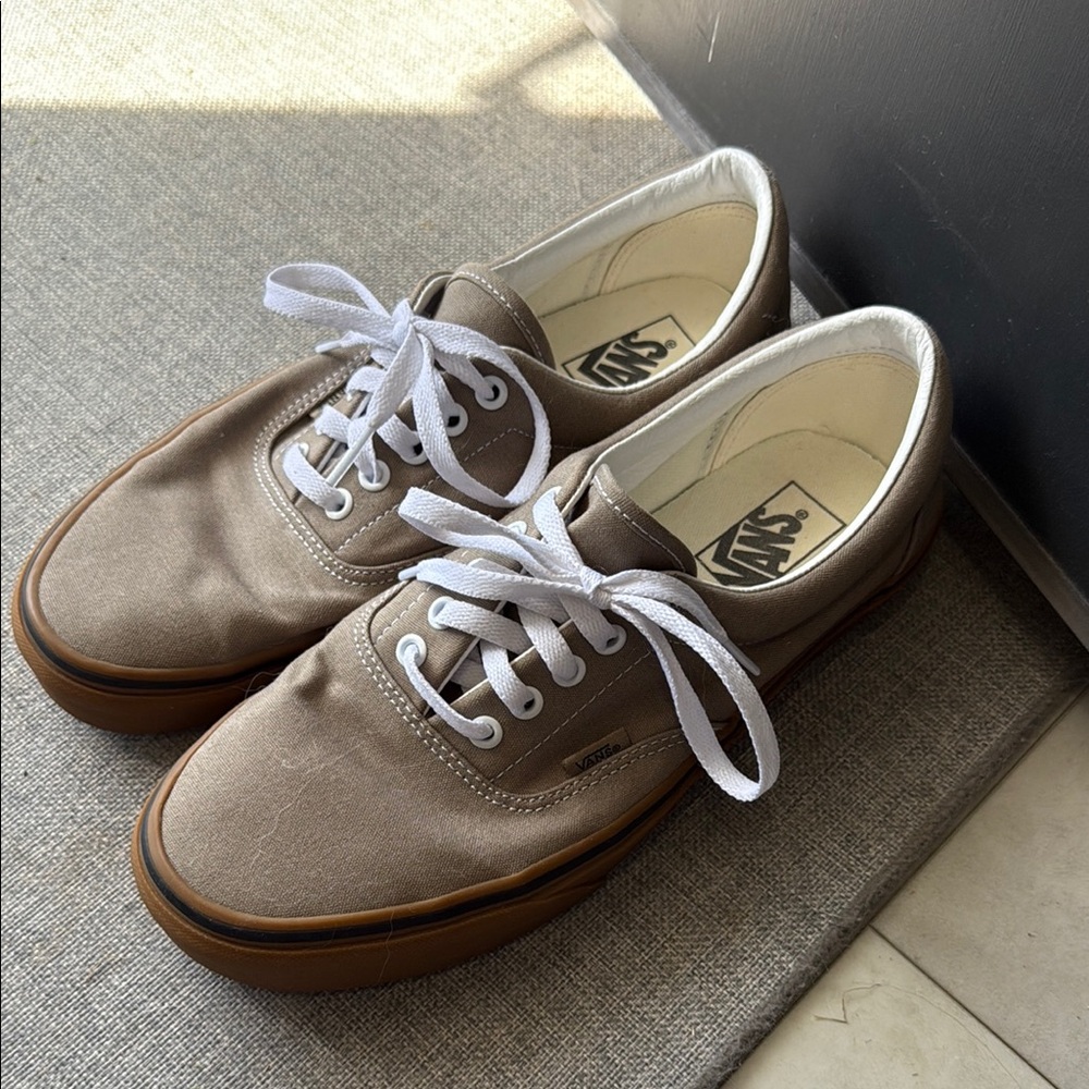 Vans Men's Tan Canvas Sneakers